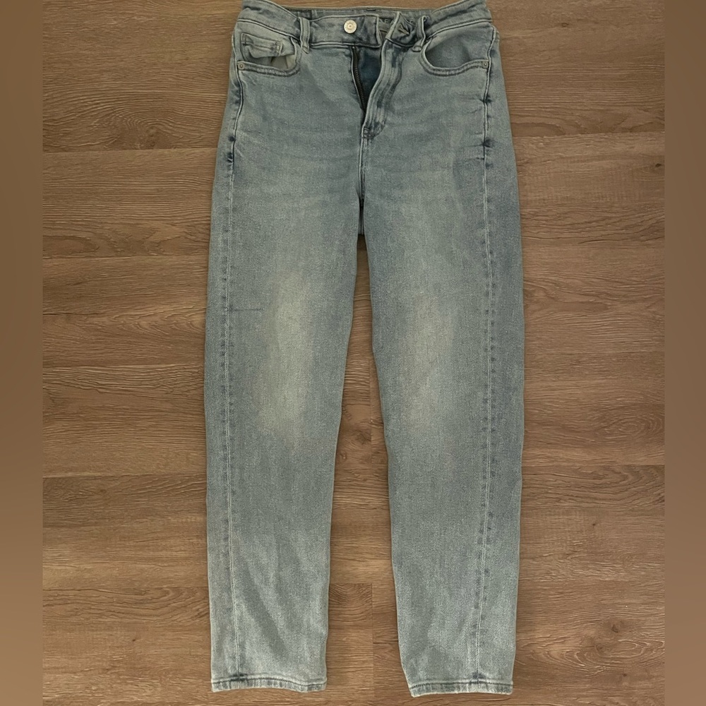 American Eagle Mom Jeans